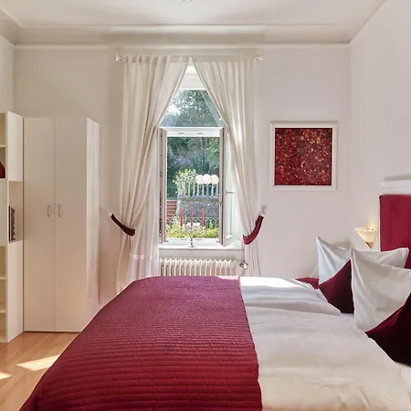 Design-hotel Zur Abtei 3* آخن