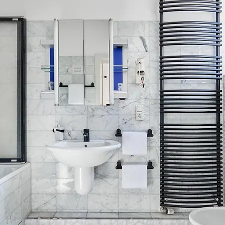 فندق Design-hotel Zur Abtei 3*